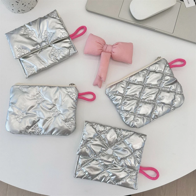 Silver Love Clutch Bag Coin Bag Coin Purse Pouch Mini Makeup Bags Key Lipstick Earphone Data Cable Storage