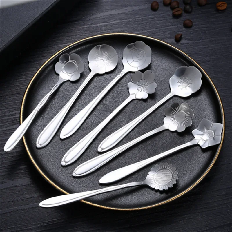 Elegant Gold Rose Flower Stainless Steel Dessert Spoon Set – 8-Piece Tableware Collection