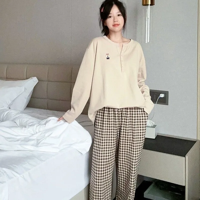 Women's spring and autumn plus-size pajamas Loose long sleeves simple single breasted sleepwear embroidery cartoon nightdress