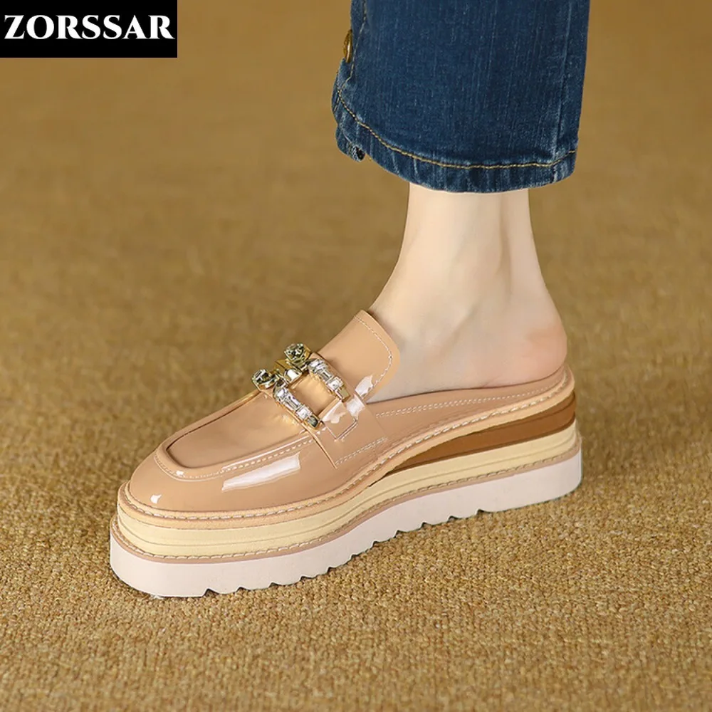 

Women Summer Slippers Fashion Closed Toe Leather Shoes Loafers High Platform Half Slippers Women Patent Leather Flat Mules Shoes