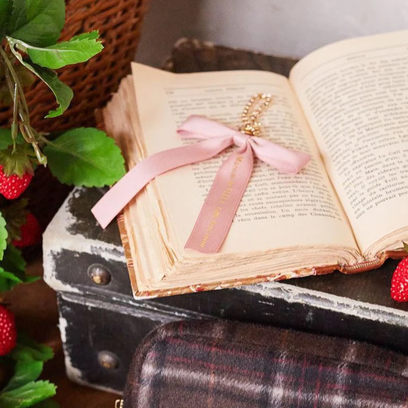 Japanese Lolita Ribbon Bowknot Strawberry Pendant New Year Gift Handbag Charms Female Kingchain Exquisite Car Decoration