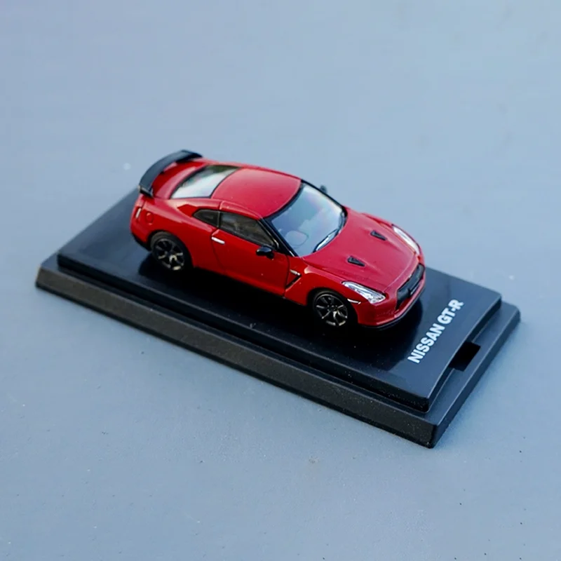 ミニカー  NISSAN  GT-R  ( R35 ) MINI GT 64 LB WORKS Nissan GT-R (R35) White Type 1 , Rear