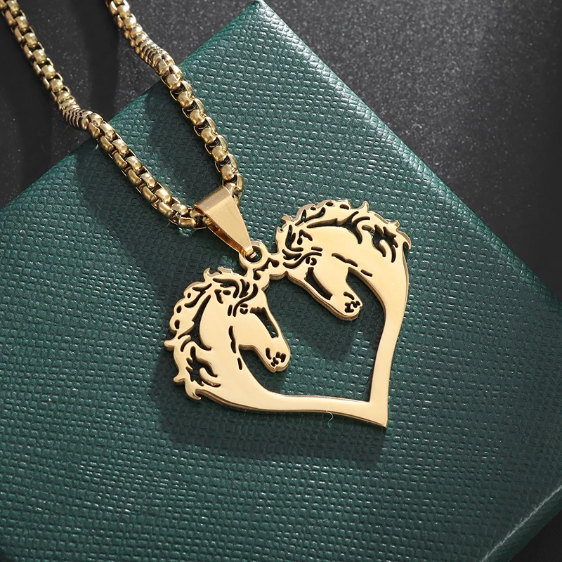 

Vintage Viking Horse Necklace Men Women Celtic Knot Irish Heart Animal Couple Pendant Good Luck Irish Jewelry Gift
