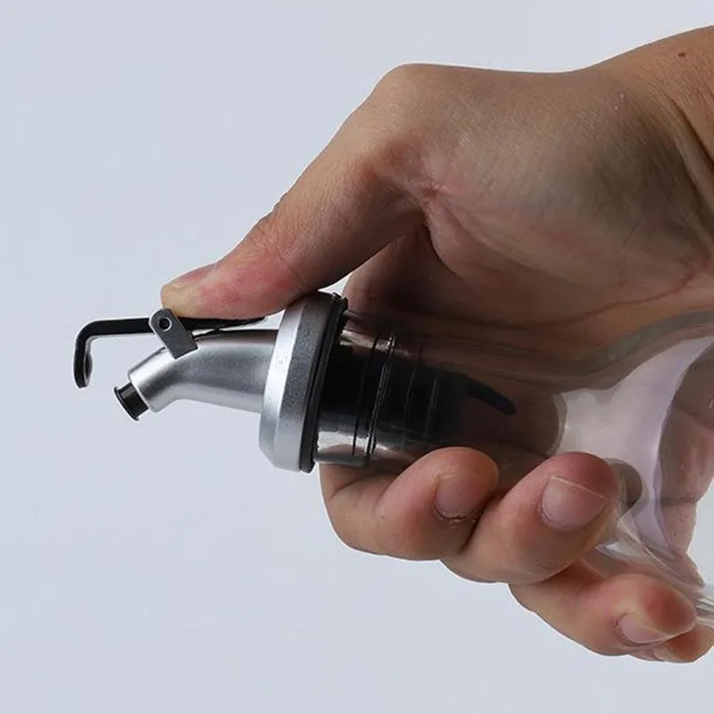 Oil Bottle Pour Spout Dispenser Stainless Steel No Drip Bottle Stopper Olive Oil Vinegar Liquor Wine Pourer Spout Kitchen Tool
