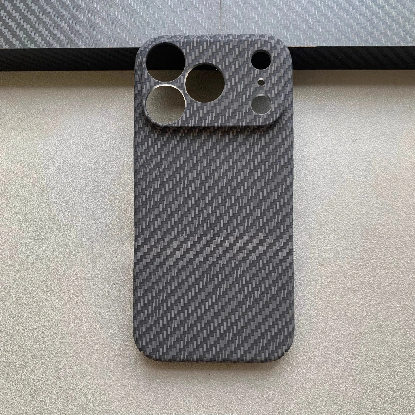 Elegant Carbon Fiber Ultra-Thin Anti-Drop Phone Case with Skin Feel