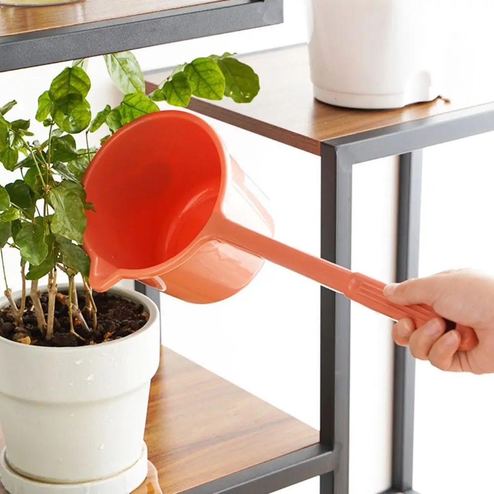Thickened Long Handle Water Scoops Deepened Non-slip Handle Kitchen Water Spoon Plastic Washing Ladle Watering Flower