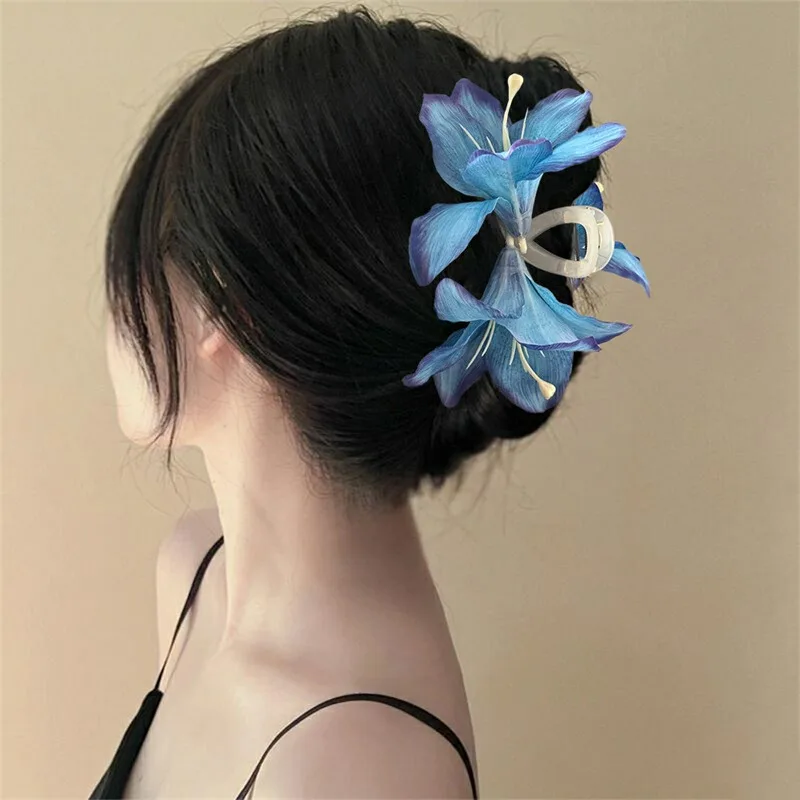 Super Fairy Künstliche Lilien-Haarspangen für Damen im Mori-Stil, Acryl-Haarklammern, Reise- und Party-Accessoires, Neu – Detail 4
