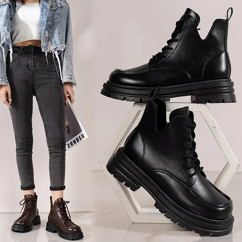 

Large Thick Bottom Martin Boots Female 2023 Leisure Motorcycle Retro Round Head Lace up Medium Thick Heel Short Boots Female