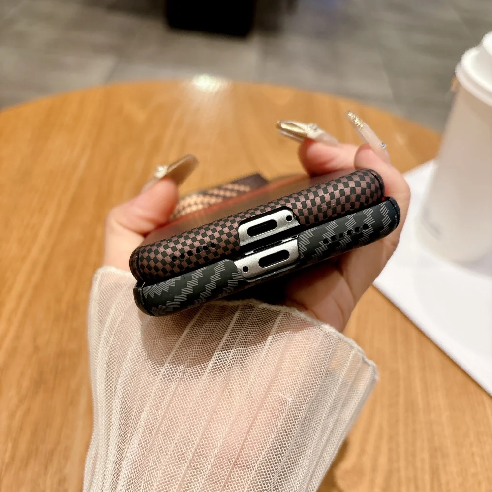 Luxury Half Frame Carbon Fiber Kevlar Magnetic Phone Case with Wireless Charging Capability