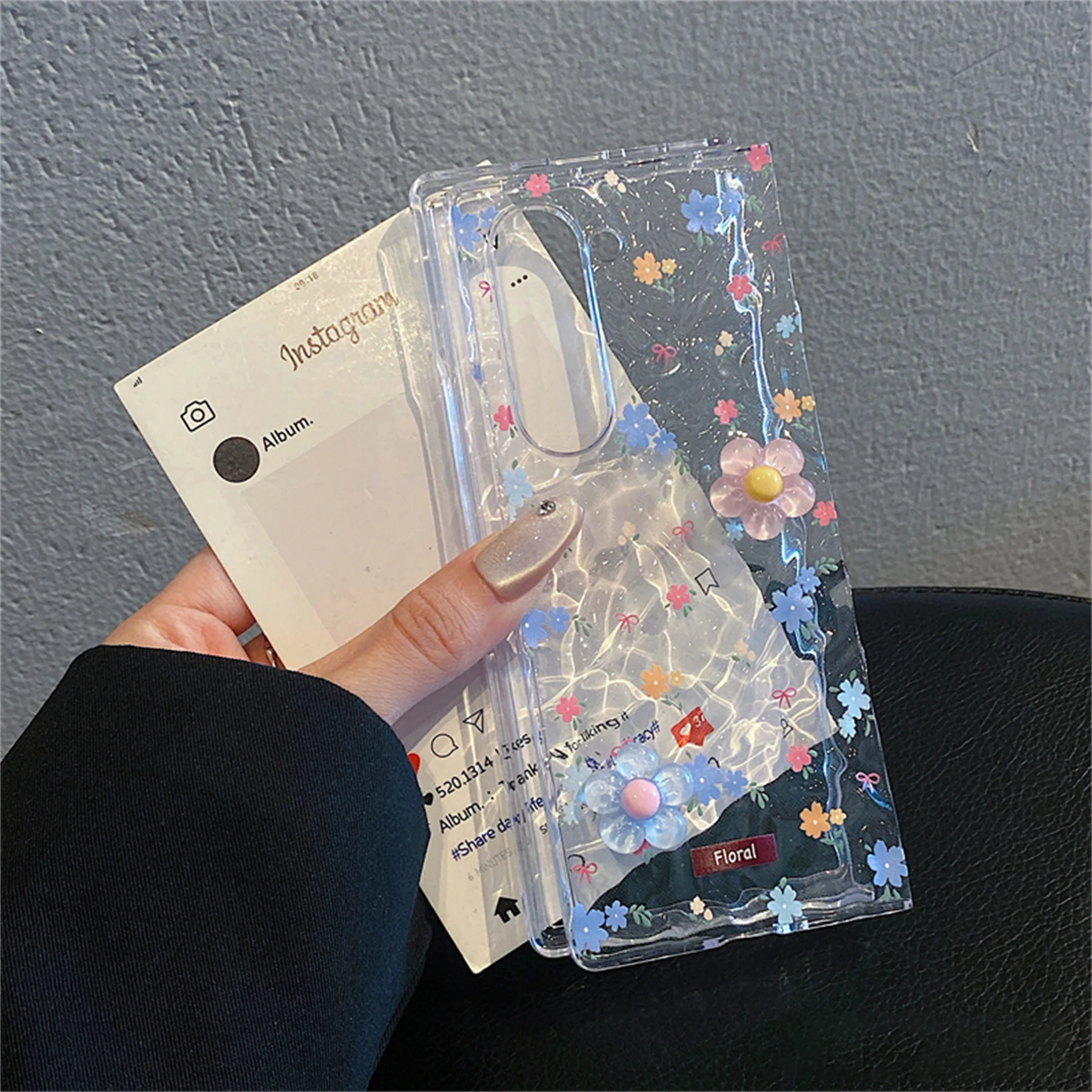 Elegant 3D Blue and Pink Floral Transparent Phone Case with Water Ripple Design