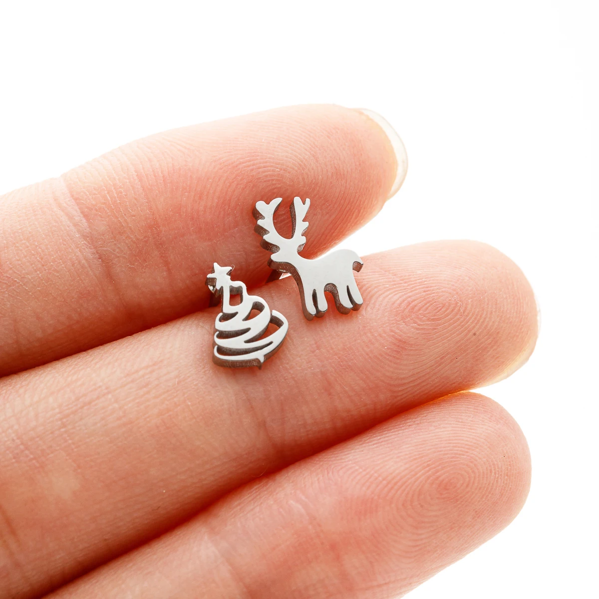 Minimalistischer Edelstahl-Hirsch-Ohrstecker für Damen, Weihnachtsschmuck, Geschenk, asymmetrische Knorpelohrringe, Piercing Oreja – Detail 8