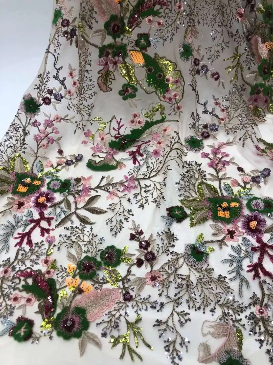 

High Quality 3D Embroidery Fabric Mulitcolor Sequin Embroidery French Tulle Net Nigeria Lace Fabric For Evening Dresses. Party