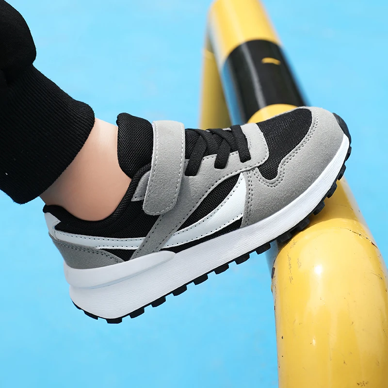 Kids' Light-Up Athletic Sneakers - Fashionable Outdoor Casual Shoes