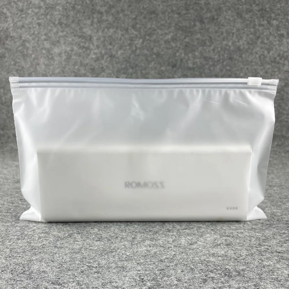 

Horizontal Frosted Matte Zipper Bag 100pcs Slide Seal Plastic Storage Waterproof and Dust Proof Underwear Package Zip Lock Bags