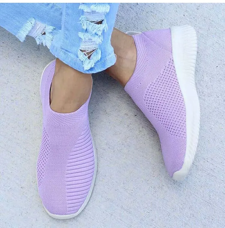 New Arrival Women Flats Round Toe Women Shoes Slip On Nurse Shoes Soft Sock Sneakers Women Loafers Casual Shoes Woman Plus Size