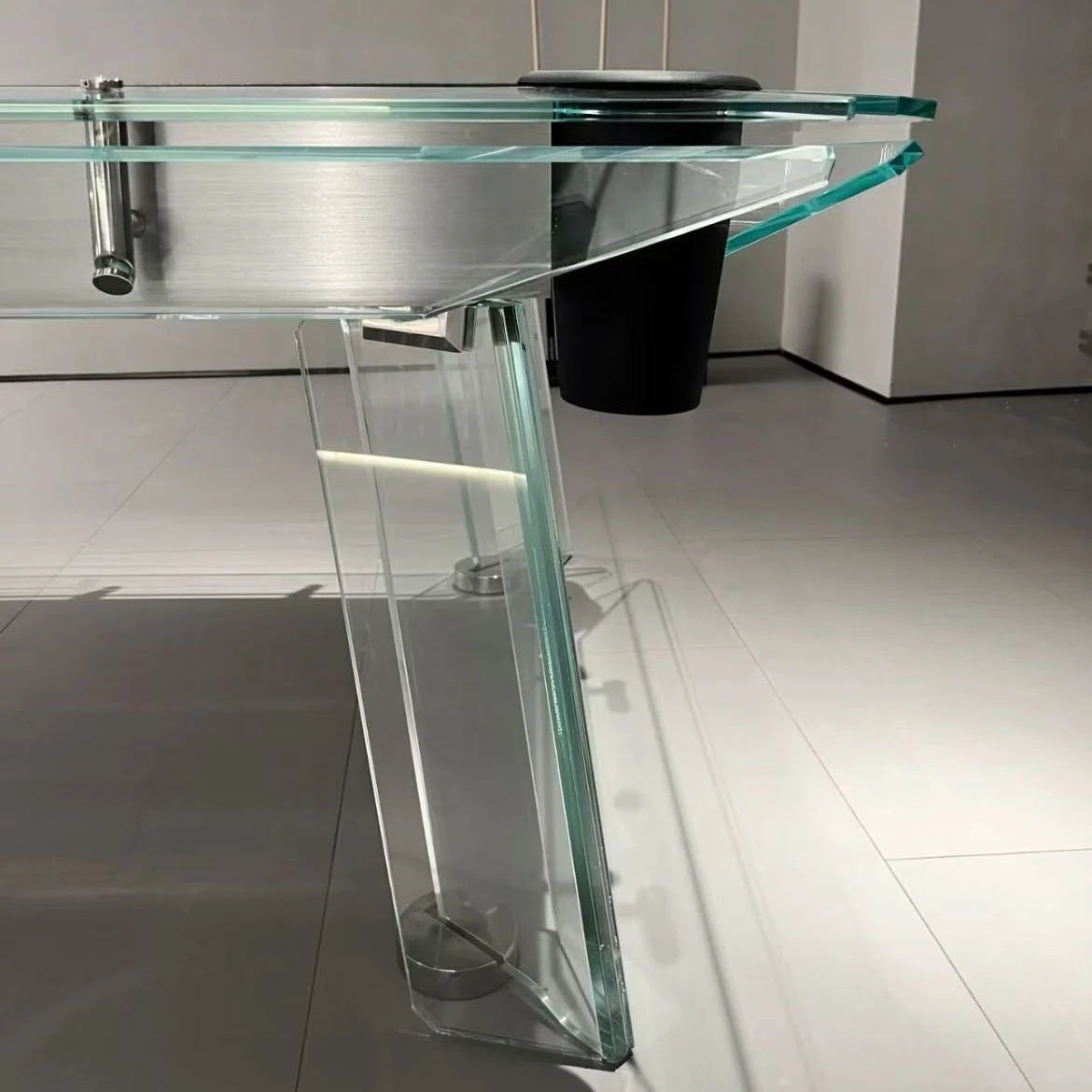 Tavolo da Biliardo Moderno di Lusso 7ft 8ft 9ft con Vetro Temperato e Tasche a Caduta per Casa, Ufficio, Club Privato - immagine 4