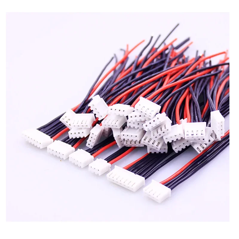 Détail du connecteur JST-XH sur un câble d'équilibrage batterie LiPo 22AWG 100mm