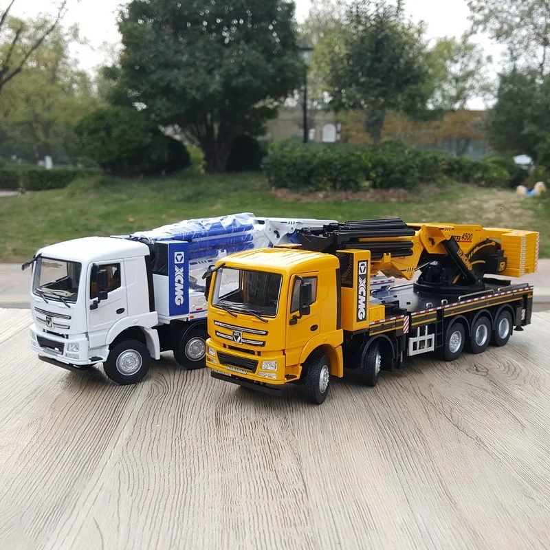 Diecast 1:35 Scale XCMG SQZ4500 Crane Truck Alloy Car Model