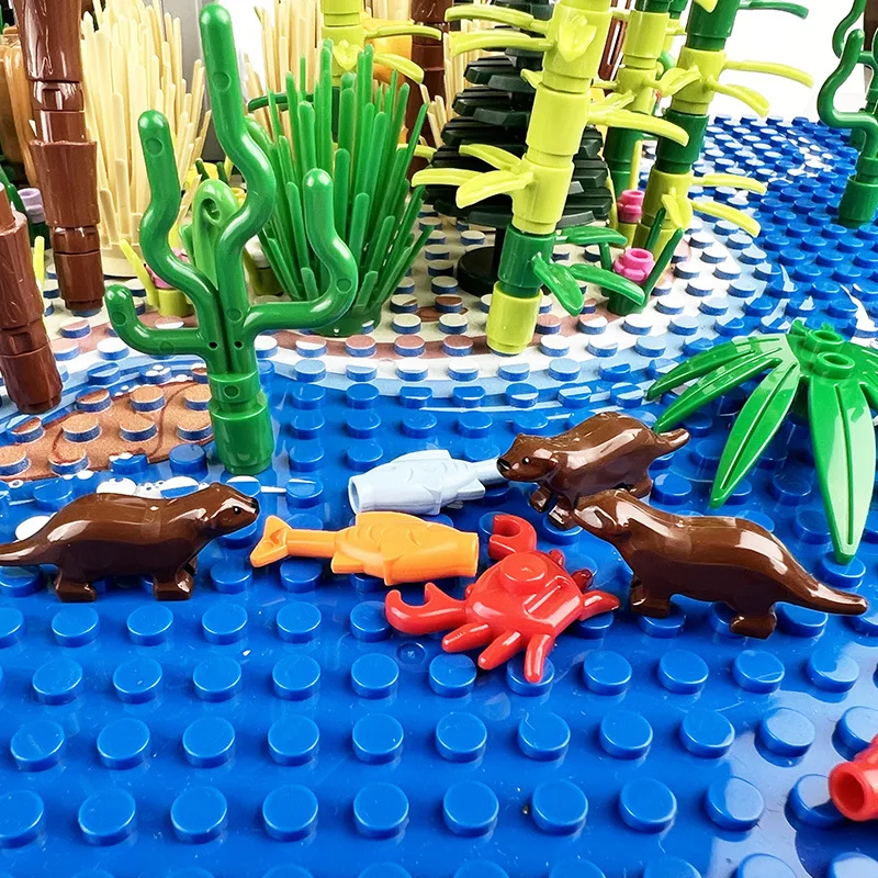Building Block Toys Building Block Toy Building Block Kits Assemble Toys building blocks skunk mephitine otter bank beaver aquatic mammal animals MOC children Model Kids DIY 5pcs