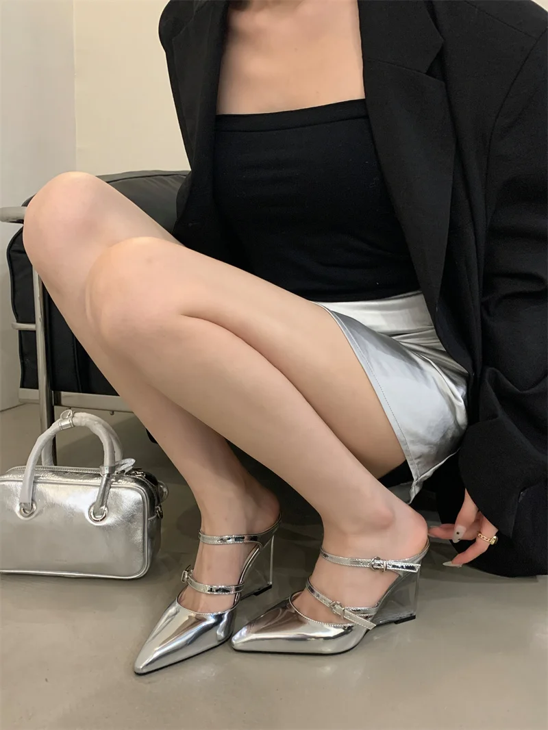 Liyke pumps different angle view