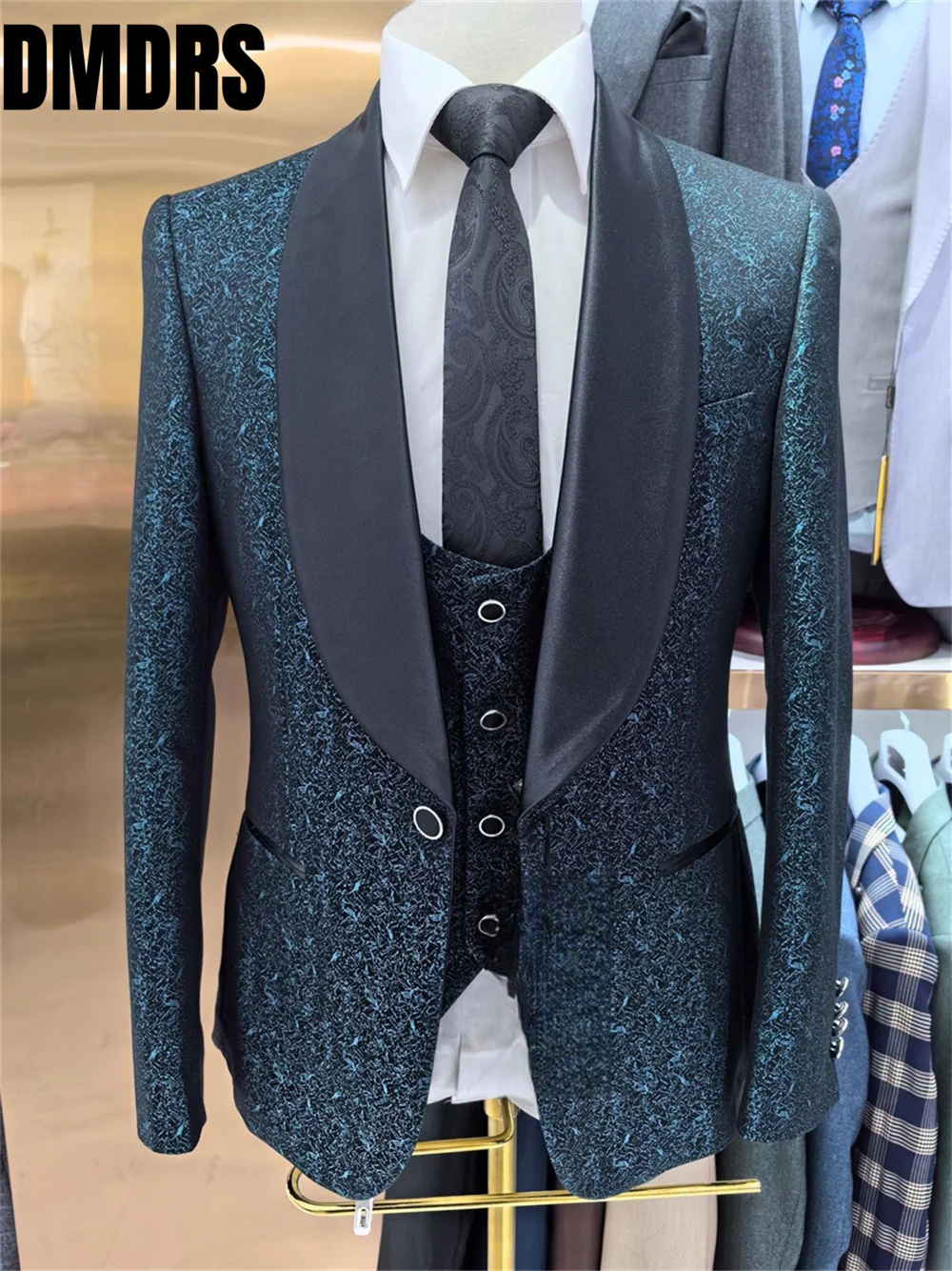 Stylish Jacquard Men's Suit set For Formal Office Classic Single Breasted Suit Handsome Wedding Suit Host Suit Blazers Pant Vest