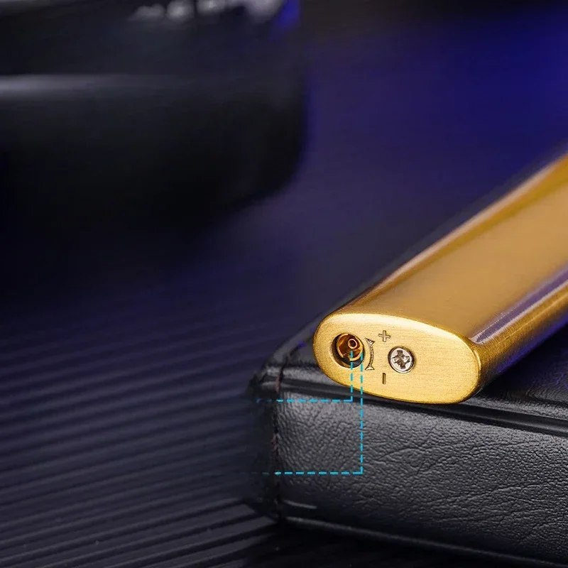 Butane Gas Lighter Cigarette Lighter Metal Long Strip Inflatable Lighter Durable Refilled Windproof Lighter Gas Butane Smoking Accesoires Gadgets for Men Encendedor