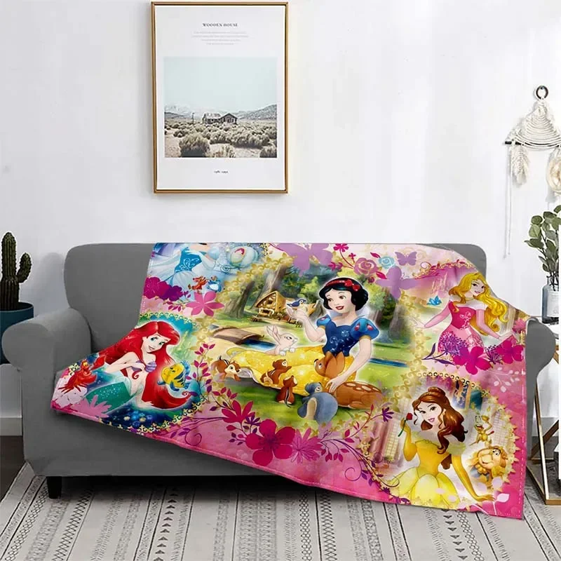 thumbnail image 1 of Manta ligera con estampado de princesas de Disney para sala de estar, dormitorio, habitación de niños, manta cálida, regalo de Navidad, 1 of 5
