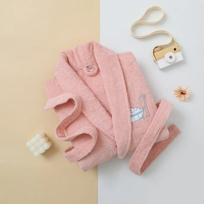 Children's Bathrobes Arrival Flannel Bathrobe for Boys and Girls Hooded Bear Bathrobes Baby Dressing Gowns Winter Sleepwear