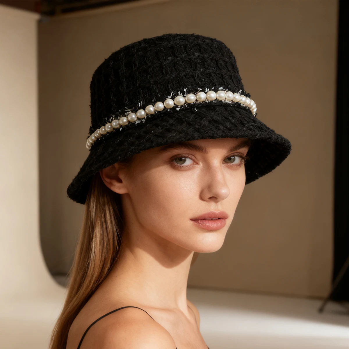 Chic Tweed Pearl Bucket Hat for Women, Autumn and Winter Korean and Japanese Style, Woolen Hat for Shopping, Cold Protection, Fashionable Outing