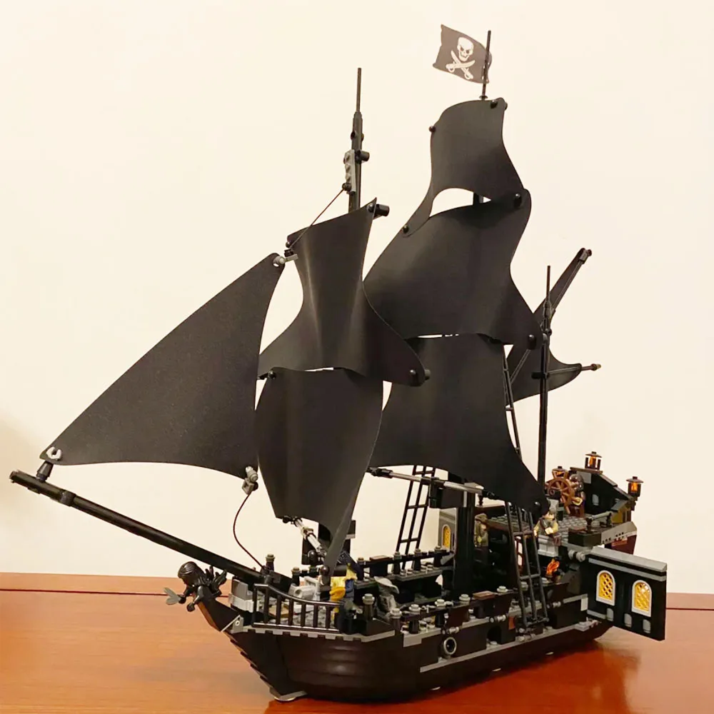 MOC Pirates Of The Caribbean Ship Revenge Warship Black Pearl Sailboat Building Block Bricks MOC 4195 Assembly Toys Kid Gift 5