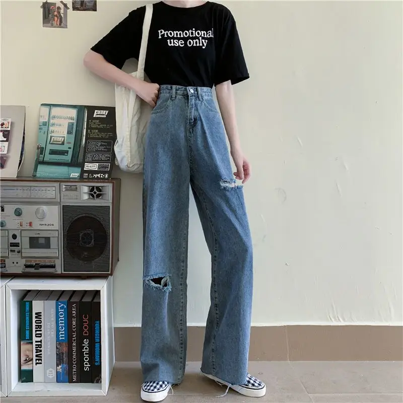 Рисунок 6 - Женские джинсы с высокой талией