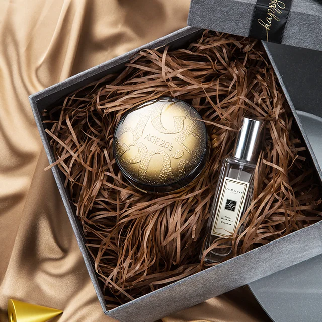 다양한 색상으로 패키지에 여분의 공간을 채워주는 라피아 종이