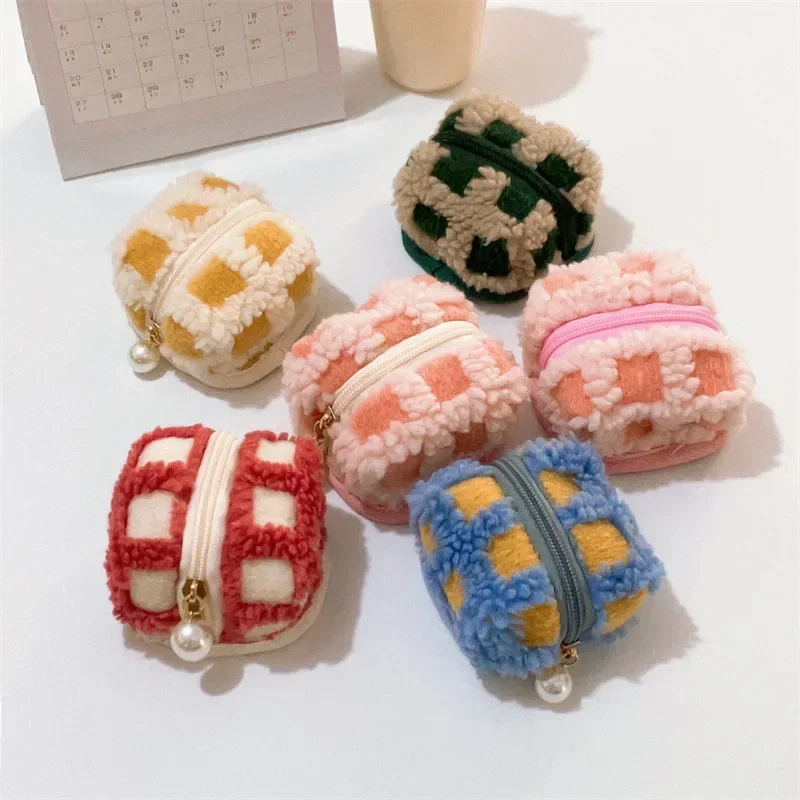 1 Piece Fashion Colorful Waffle Grid Universal Portable Cute Fluff Mini Storage Bag for Small Items