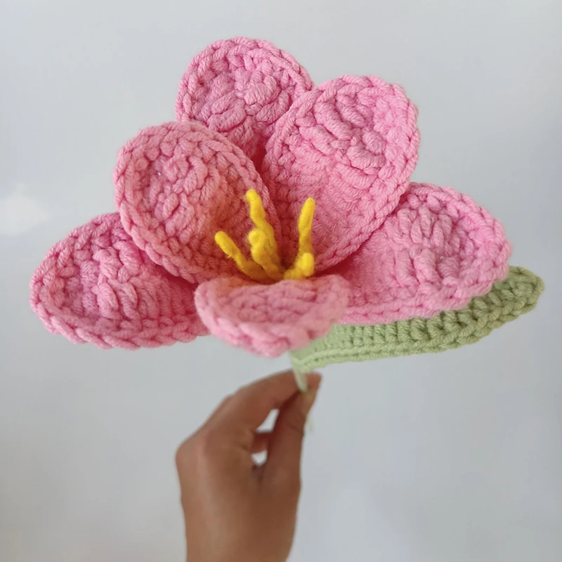 

Valentine's Gift Finished Tulips Bouquet Crochet Fake Flowers Hand-Knitted Handmade Home Table Decorate For Wedding