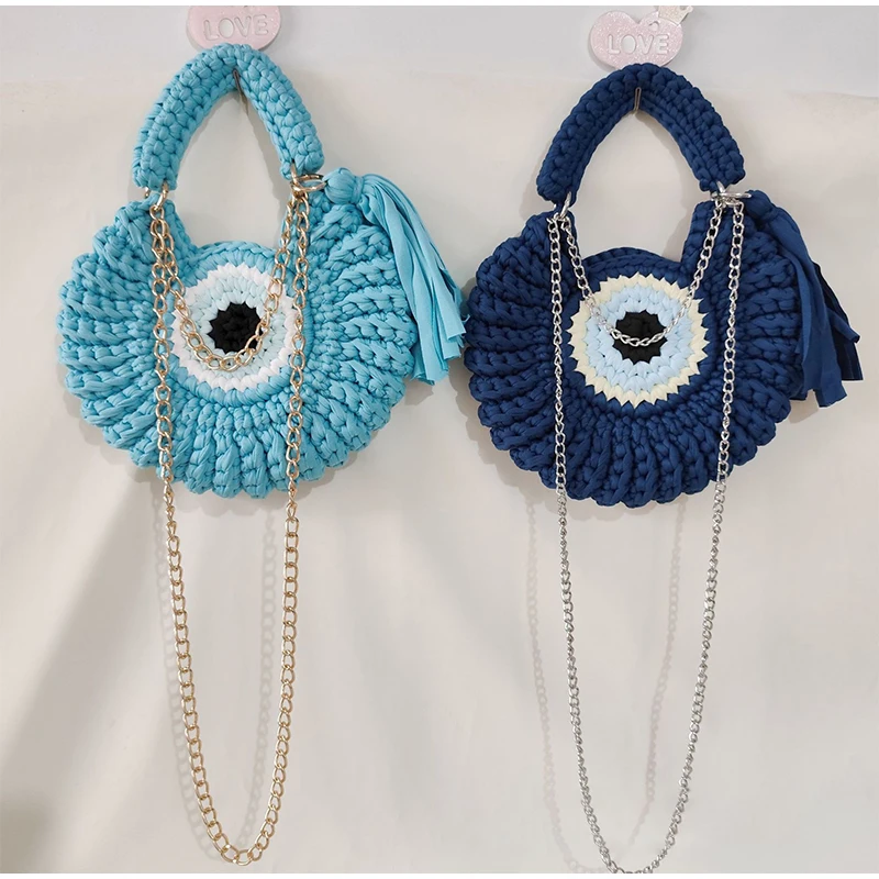 Gestrickte Umhängetasche, handgefertigte Webart-Kontrastfarbenkette, kompakte, schicke Damen-Umhängetasche, zarte Monster-Geldbörse mit großen Augen – Detail 2