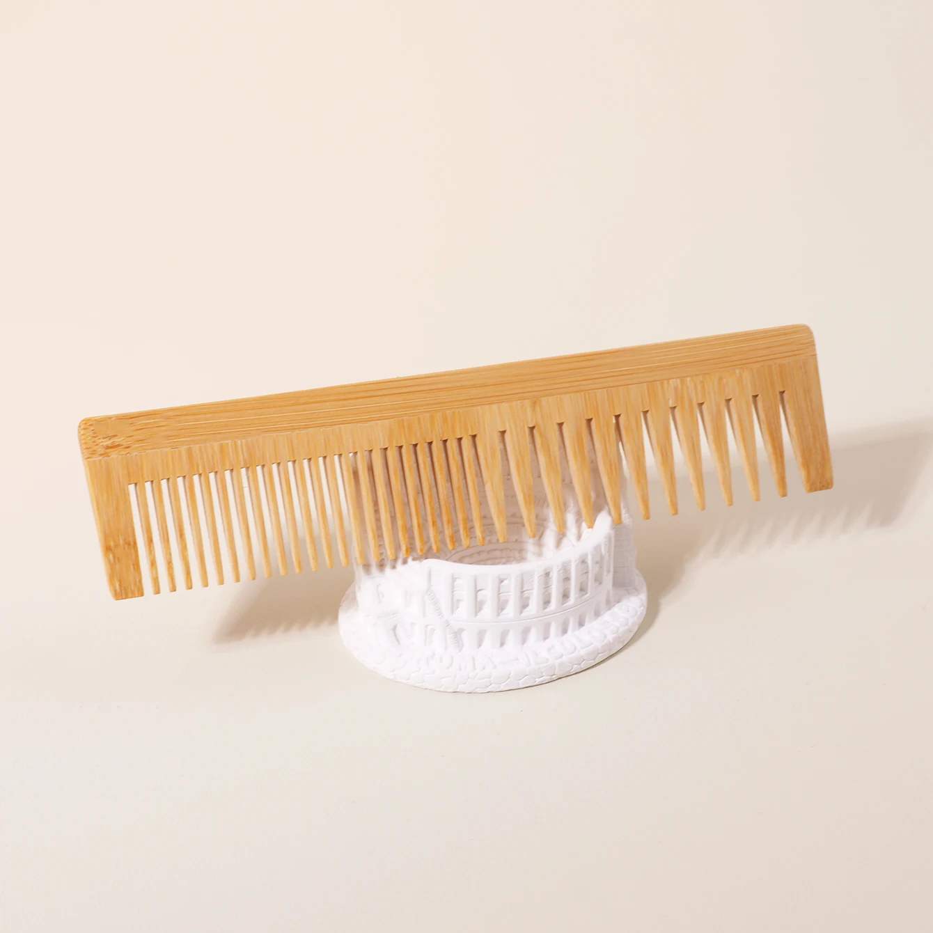Hair Comb 1pc wide and fine toothed wood comb, anti static and anti residue wood comb,hair removal comb，Special for real hair wigs