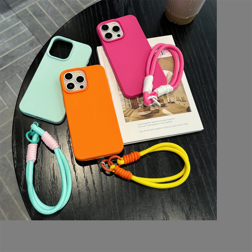 Étui en cuir à texture bonbon mignon et tendance avec dragonne pour iPhone 15 14 11 12 13 16 Pro Max Plus X XR XsMax Couverture de couleur unie_voghion.com