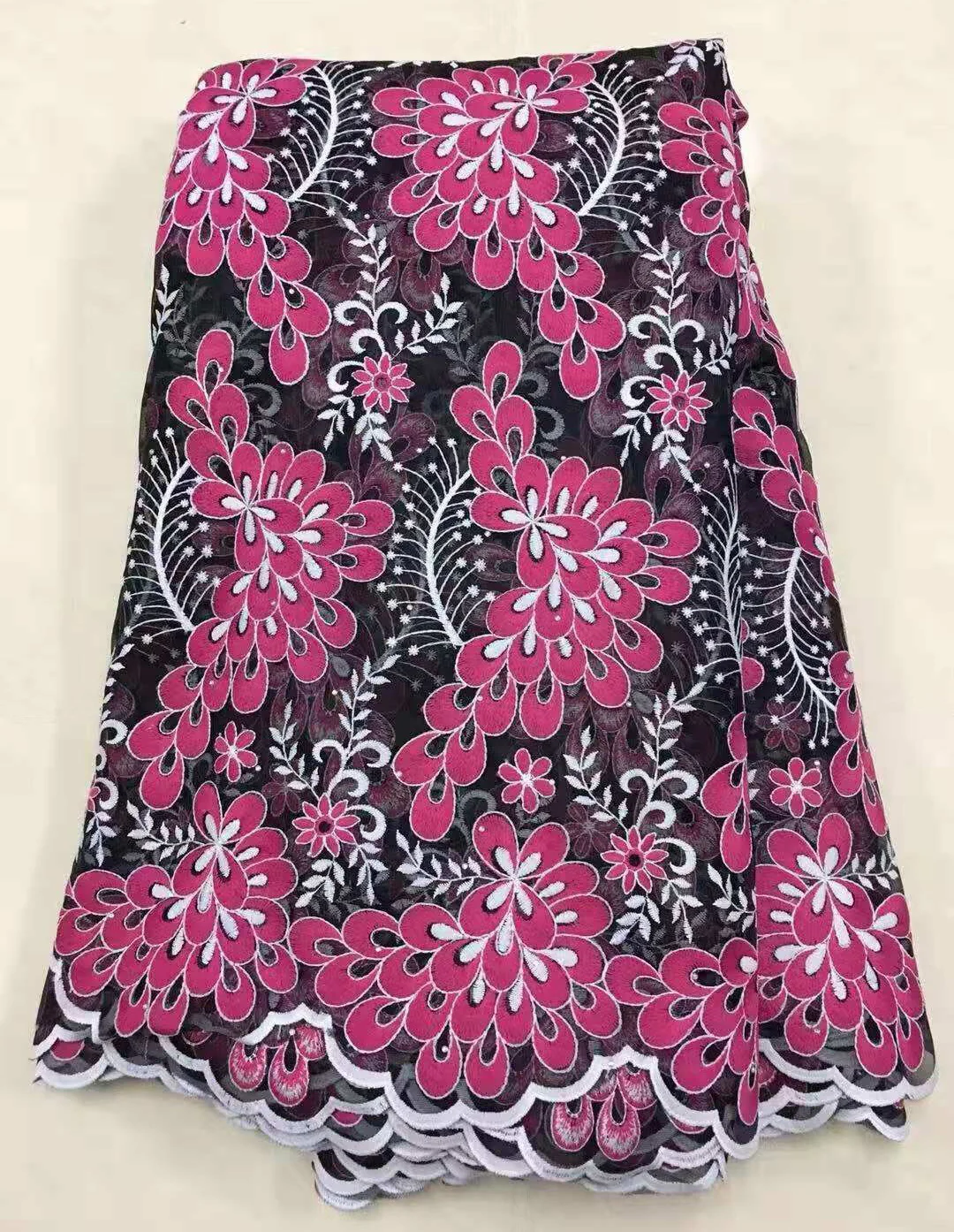 

2021 Latest French Laces Fabrics High Quality Tulle African Beads Lace Fabric for Wedding Nigerian 7 Color Tulle Lace Material