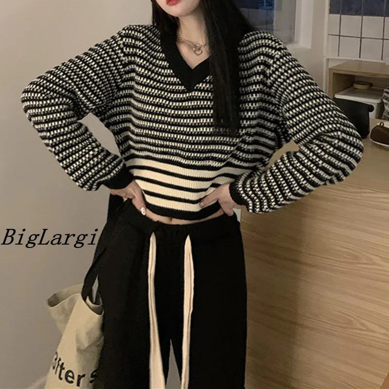 

Knitted Patchwork Striped V-neck Sweater Women2023 Autumn Korean Chic Modis Sweater Casual Office Loose Pullover Ladies Sweaters