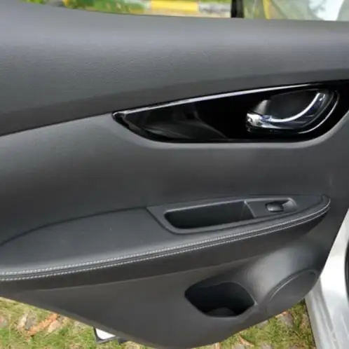 4 Coperture Pannello Porta In Pelle Microfibra Per Nissan X-Trail Rogue 2014-2018 – Antigraffio, Colore Nero - 2
