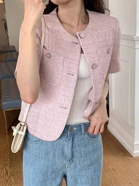 세련된 Sweettweed 스타일 라운드 넥 자켓: 여름 스타일의 정수