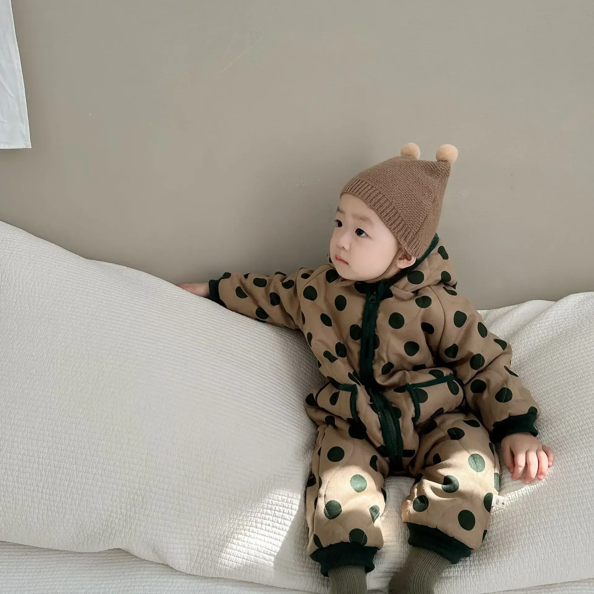 

Autumn Winter Baby Dots Fleece Thicken Hooded Retro Romper Kid Boy Plaid Plus Velvet Warm Jumpsuit Girl Infant Cotton One-piece