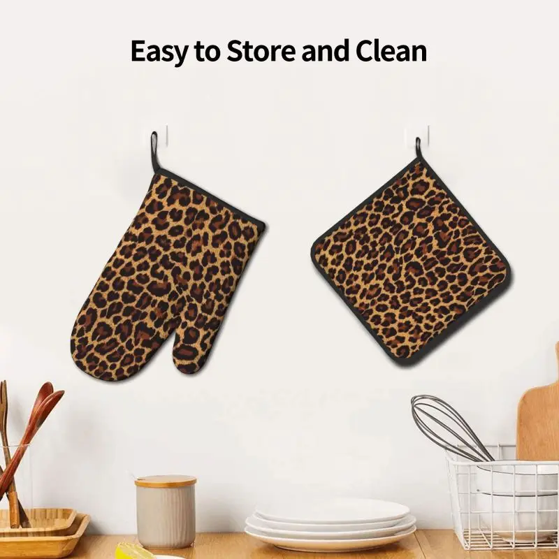 Cool Cheetah Leopard Oven Mitts and Pot Holders Heat Resistant Oven Gloves Safe Cooking Baking Grilling Customizable Patterns