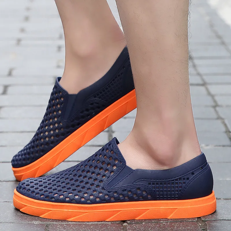 

Breathable Summer Men New Soft Rubber Sole Outdoor Mesh Shoes Lightweight Beach Flats Casual Men Sandals Comfortable Shoes DM-43