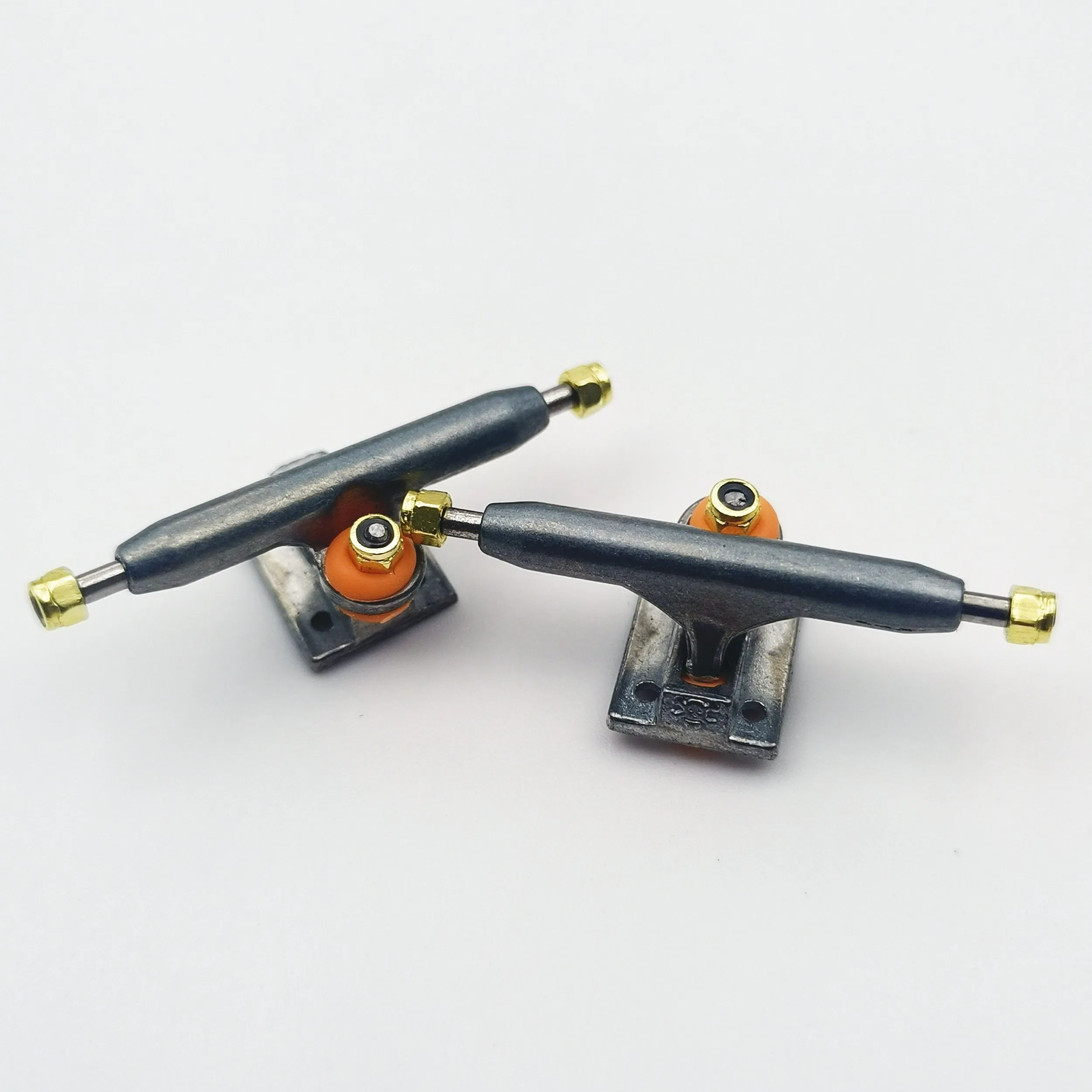 Professional Fingerboard Skateboard Truck, Precision-Engineered for Enhanced Performance
