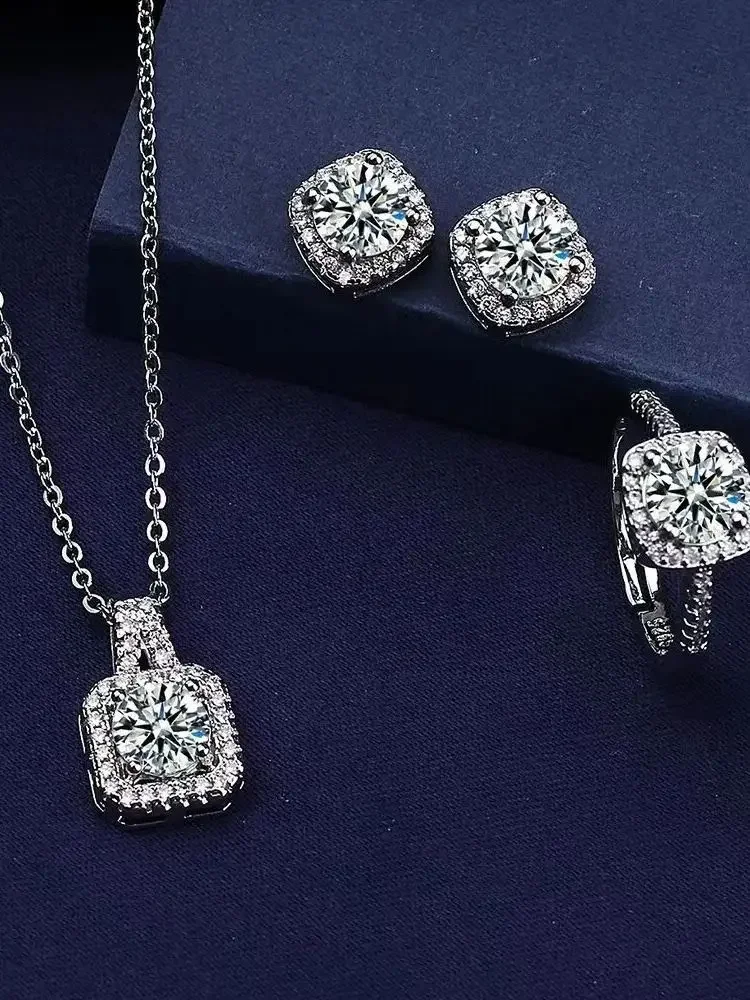 Cube Jewelry Ensemble - Earrings Detail