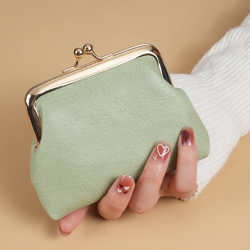 Retro Purse Image 2