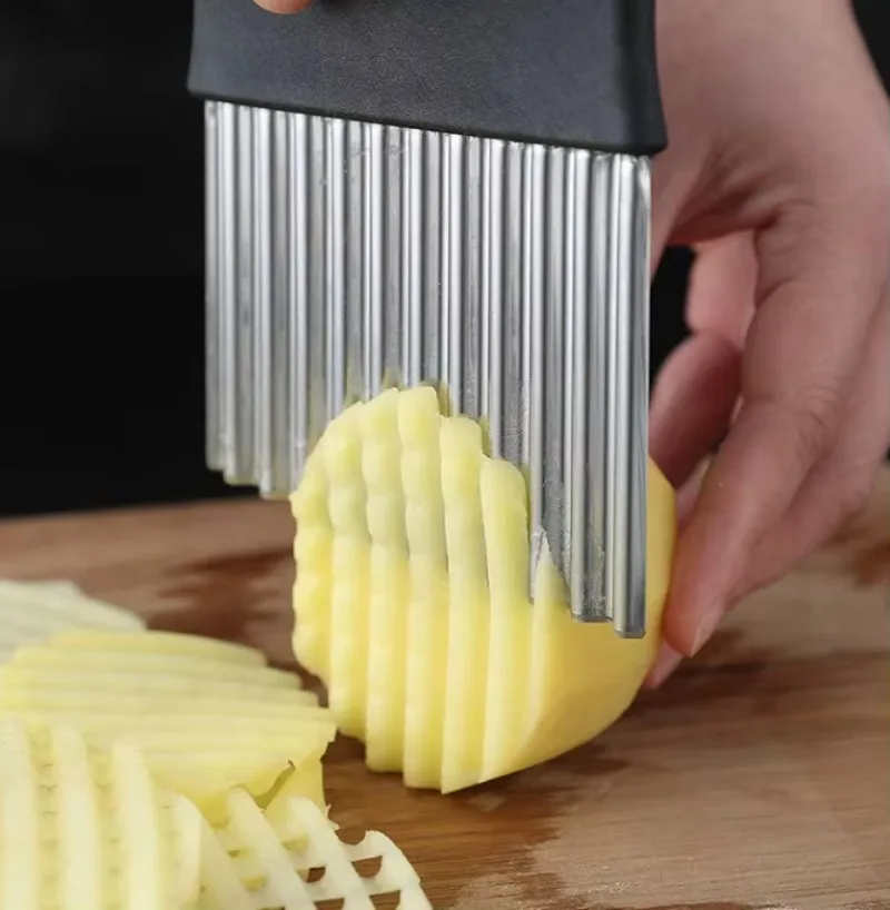 Multifunction Stainless Steel Wolf Teeth Potato Knife Creative Wavy Vegetable Slicer Household Kitchen Tool French Fry Knife