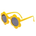 Daisy yellow
