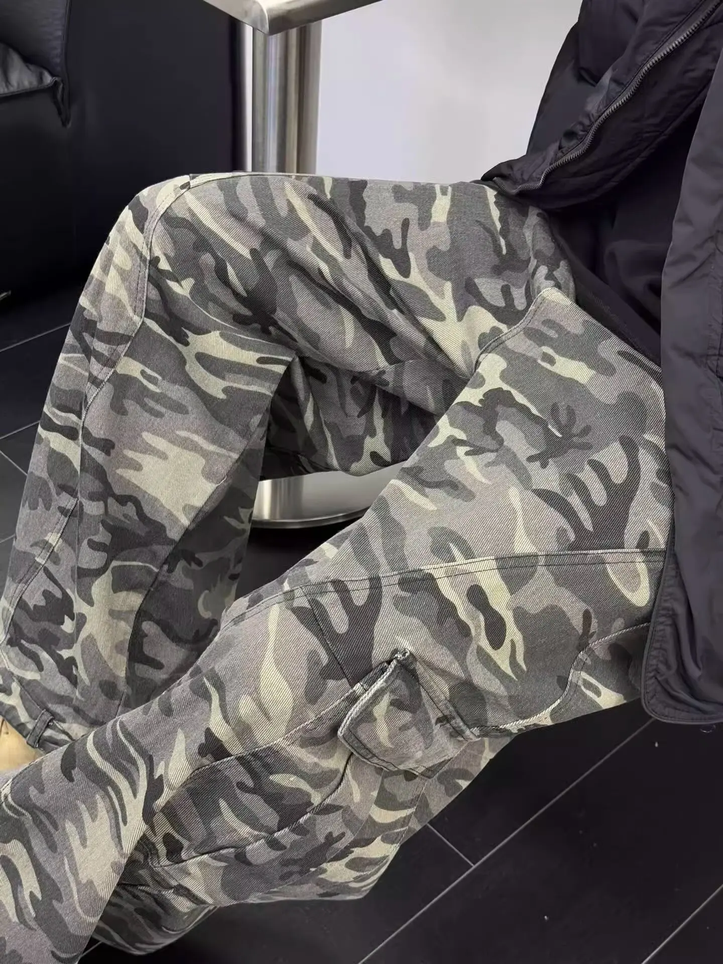 Man's Camouflage Large Pocket Wide Legs Unisex Pants Young man Street Straight Bottoms Male High Waisted Trousers 5